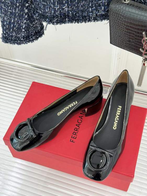 Picture of Ferragamo Shoes _SKUFerragamosz35-40LL09015199